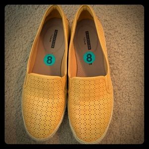 Perforated leather upper 
Rubber outsole/ 8 W. New